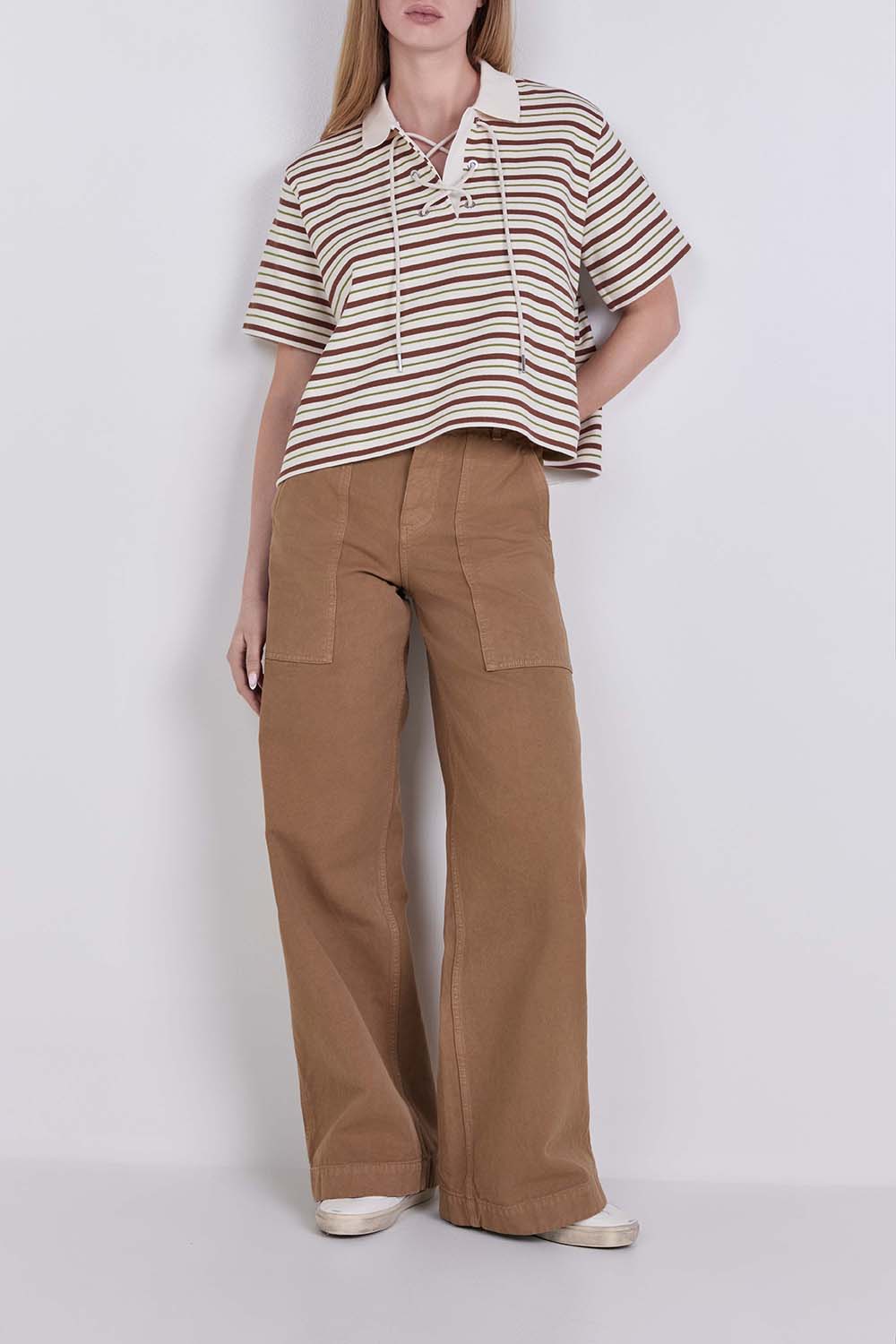 מכנסי ג'ינס בגזרה רחבה